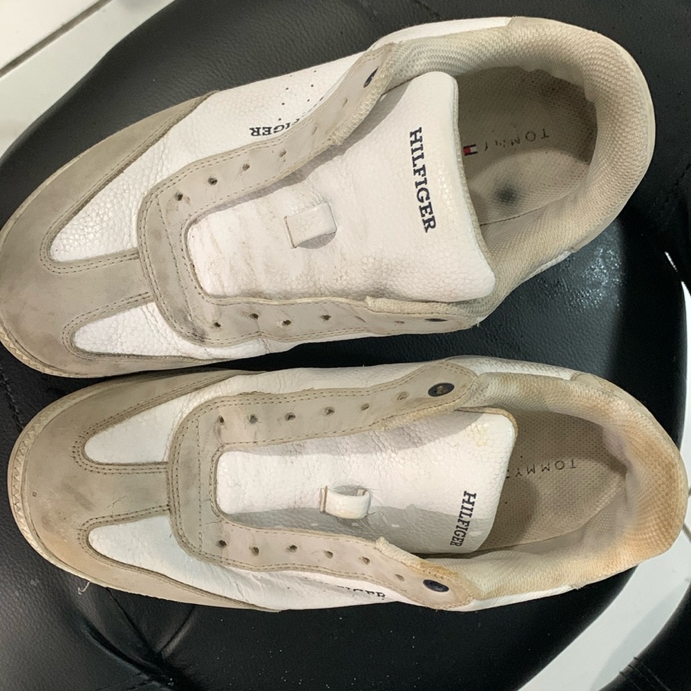 Tommy Hilfiger Shoes Adult size 8.5 White Shoes Sneakers Lace Casual Mens